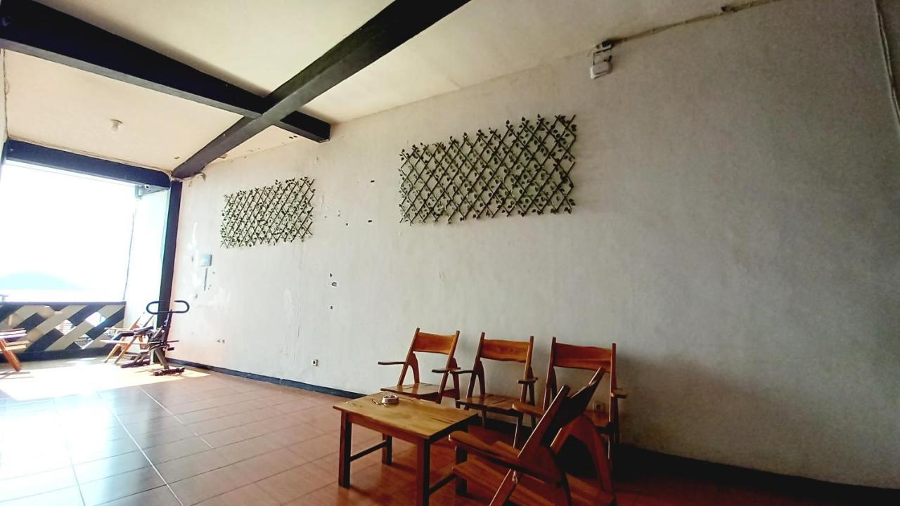 Dc Hotel & Hostel Labuan Bajo Extérieur photo