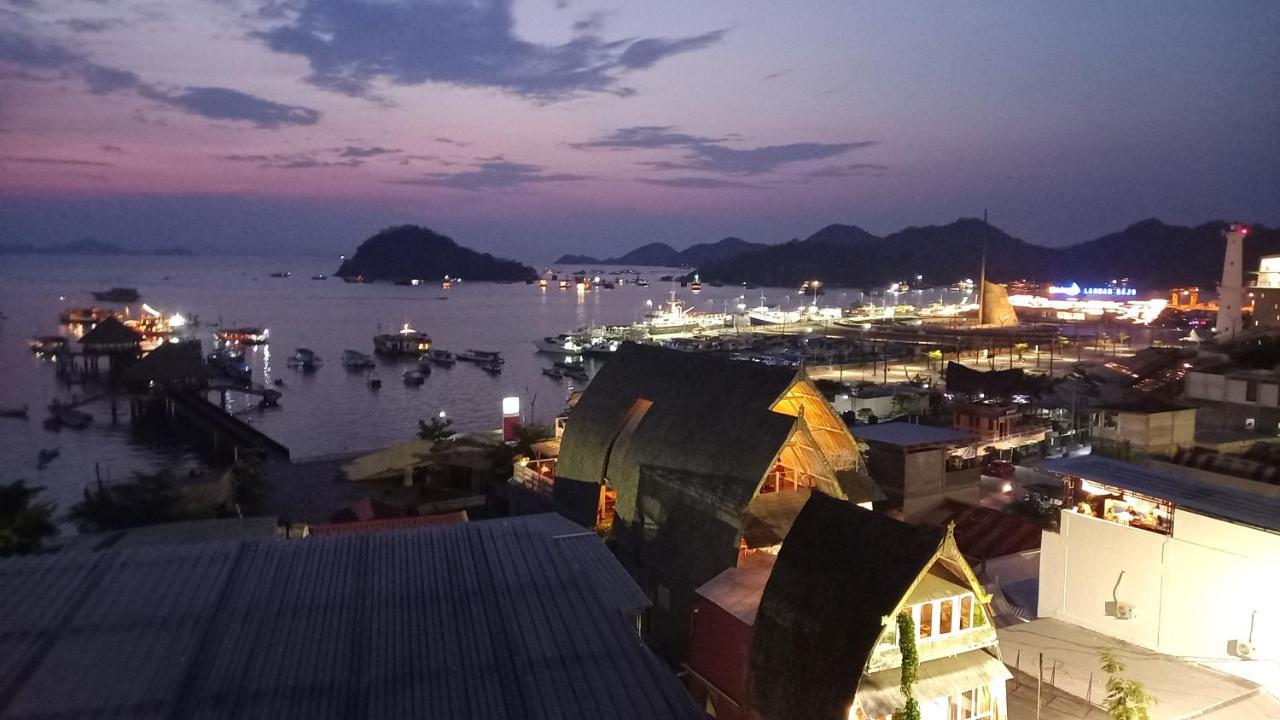 Dc Hotel & Hostel Labuan Bajo Extérieur photo