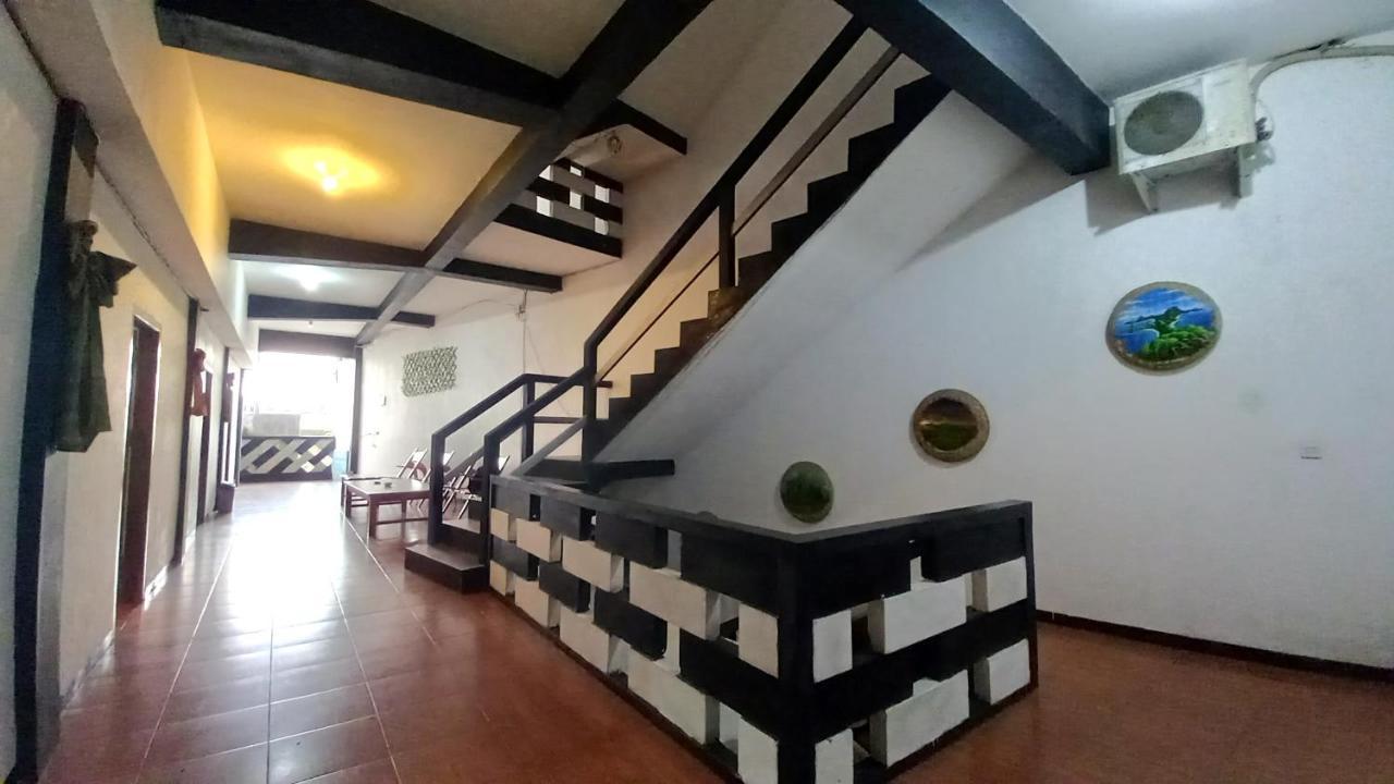 Dc Hotel & Hostel Labuan Bajo Extérieur photo