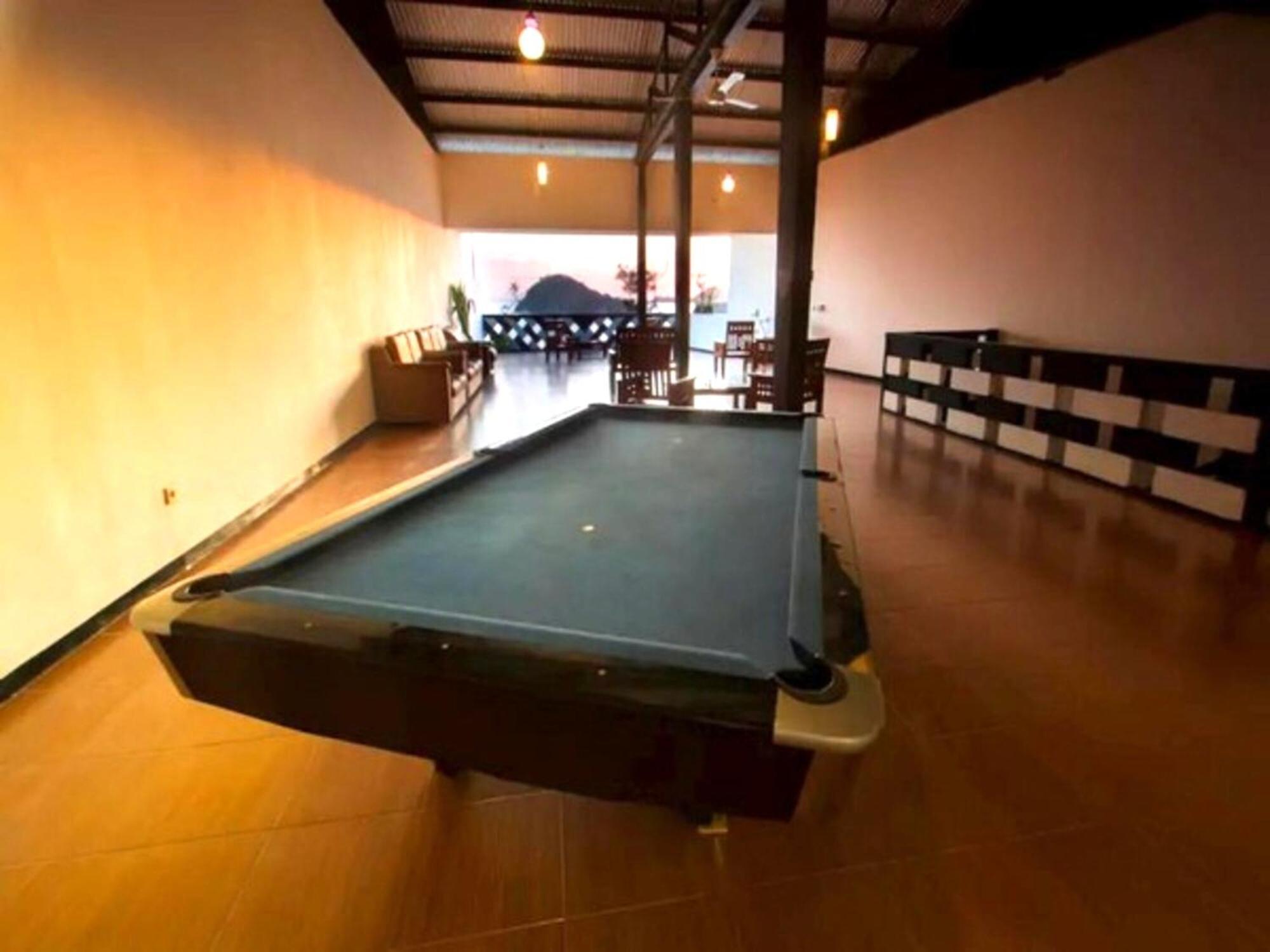 Dc Hotel & Hostel Labuan Bajo Extérieur photo
