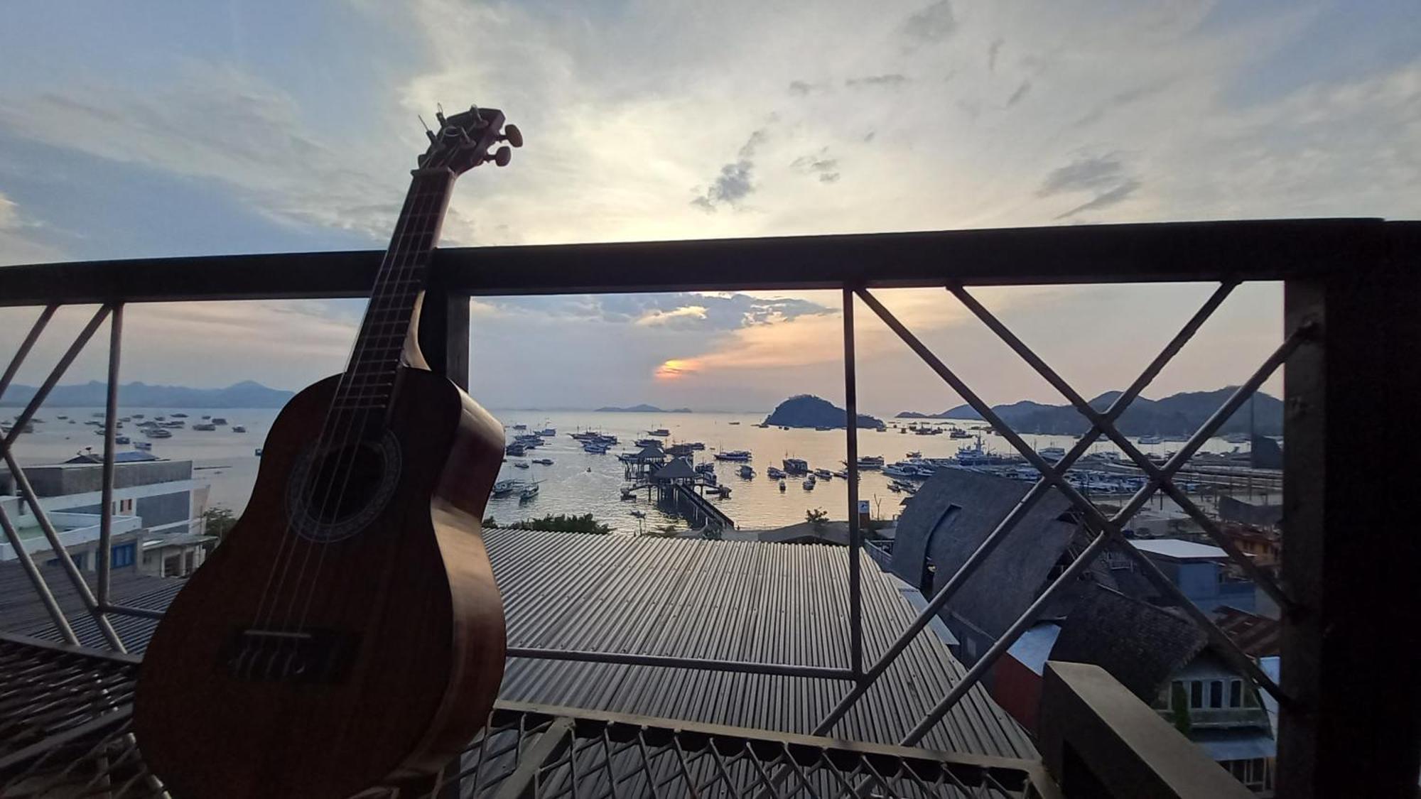 Dc Hotel & Hostel Labuan Bajo Extérieur photo